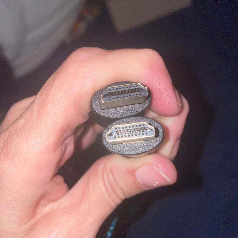 Some kind of hook up cord